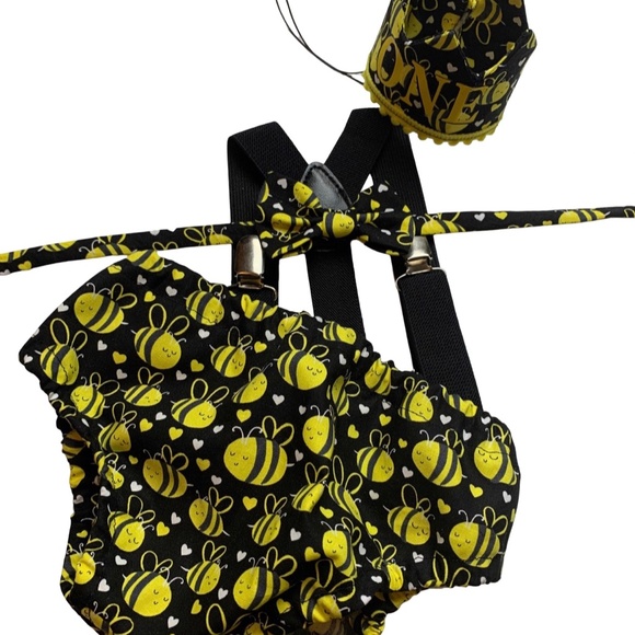 🎂 BEE ONE Baby Cake Smash Outfit | First Birthday | Size 12M handmade - Picture 4 of 4